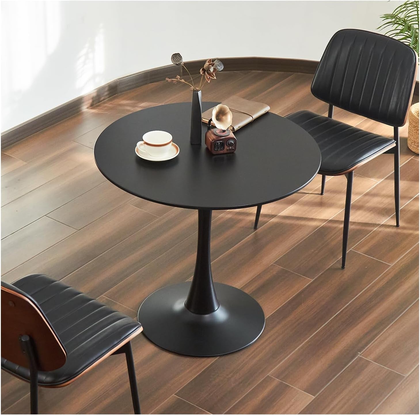 31.5 Inch Round Tulip Dining Table With Black Pedestal Base